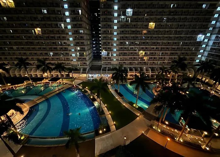 Pool View 333d Near Moa With Balcony * Manilla