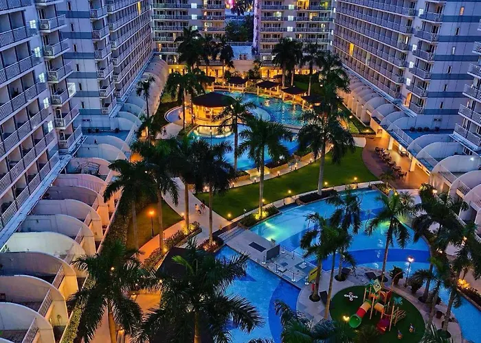Pool View 333d Near Moa With Balcony Manilla