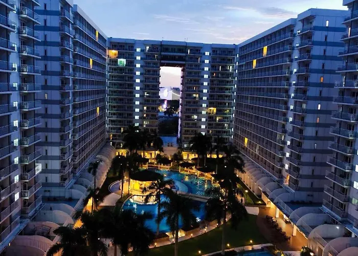 Pool View 333d Near Moa With Balcony *